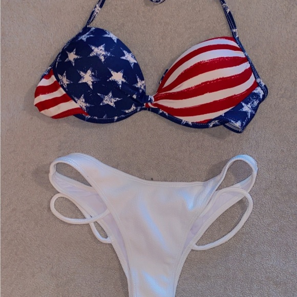 SHEIN Red and White Bikini Set - Picture 1 of 4
